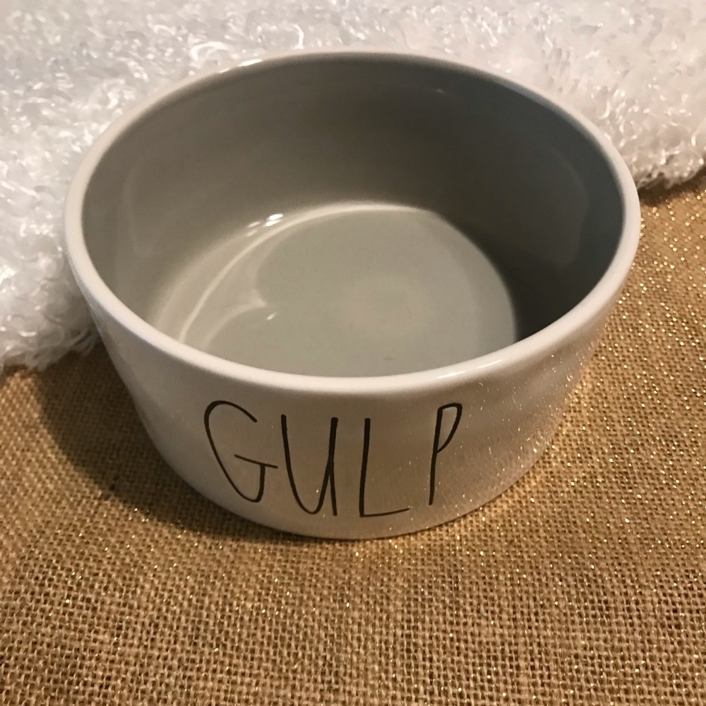 Rae Dunn GULP pet dish